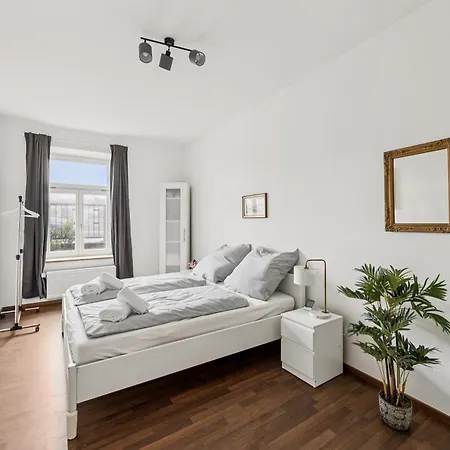 Altbau Flair 75m2 - Terrace Panorama - Geraeumiges Gutshaus Bookhagen Passau