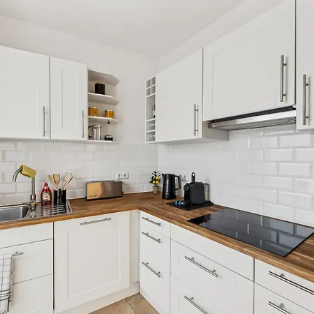 Apartman Altbau Flair 75m2 - Terrace Panorama - Geraeumiges Gutshaus Bookhagen